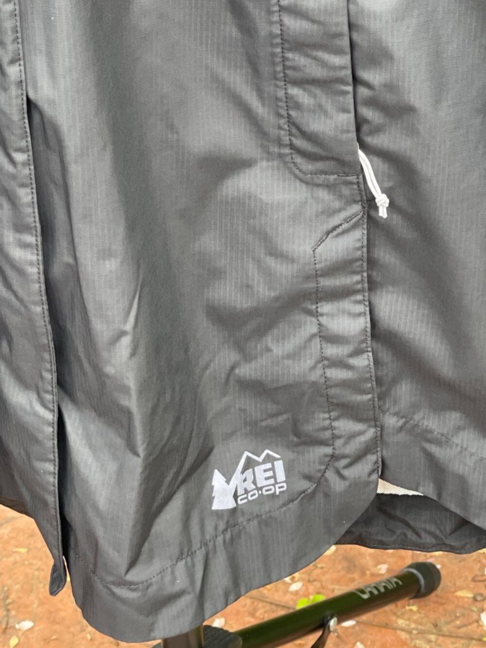 REI Co-Op Black Long Line Hooded Rain Jacket Women's Large Waterproof Gorpcore - Picture 3 of 14